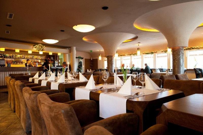 Hotel I Restauracja Abis Быстшица-Клодзкая Экстерьер фото